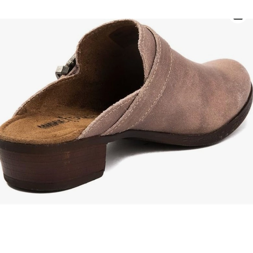 Minnetonka Women's Sz 7.5 Billie Brown Leather Closed Toe Low Heel Western Mules - Picture 2 of 9